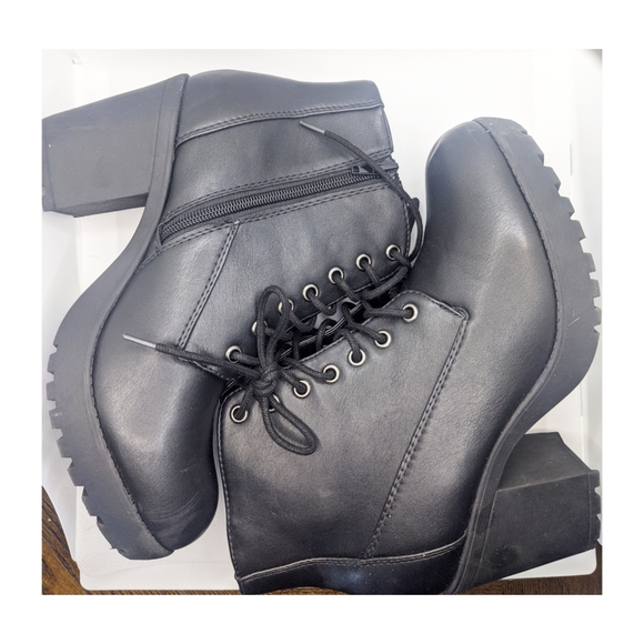 SODA Lace Up Booties with Chunky Heel - Picture 2 of 8